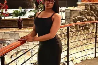 Exotic sexy Full-Figured Curvv... - Image 1