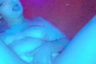 Hola soy isabella Exotic Cuban... - Image 1