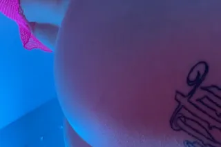 sexy petite spinner that loves... - Image 3