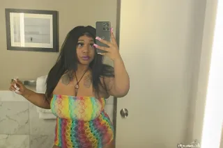 hosting downtown available now... - Image 1