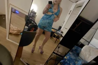 sexy confident, submissive, bl... - Image 1